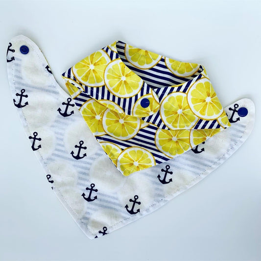 Reversible Bandana Bib "Lemons"