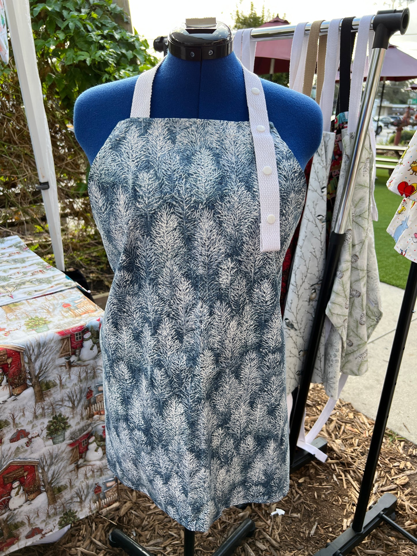 Christmas apron “Night forest”