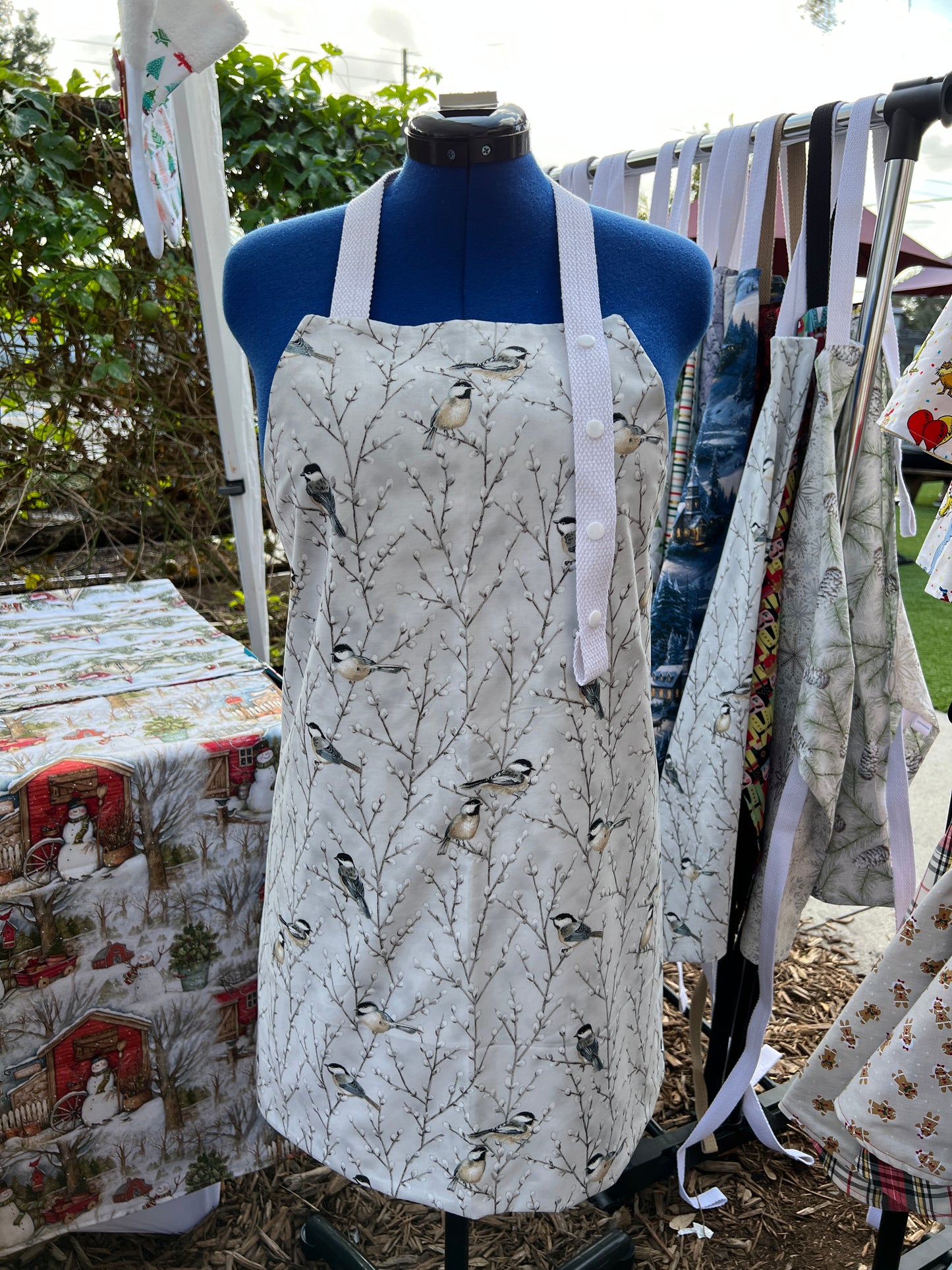 Apron “Tomtits”