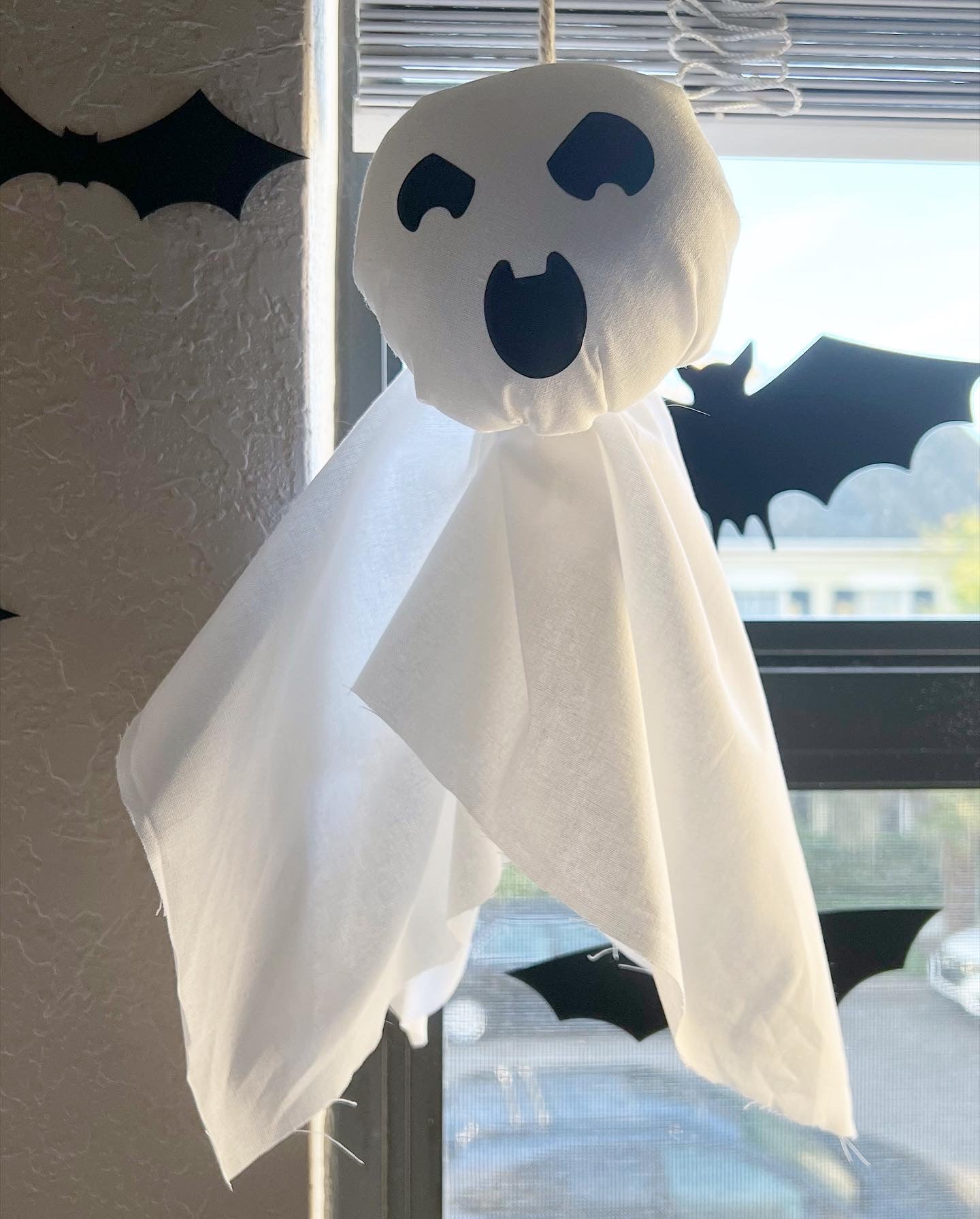 Hanging ghosts