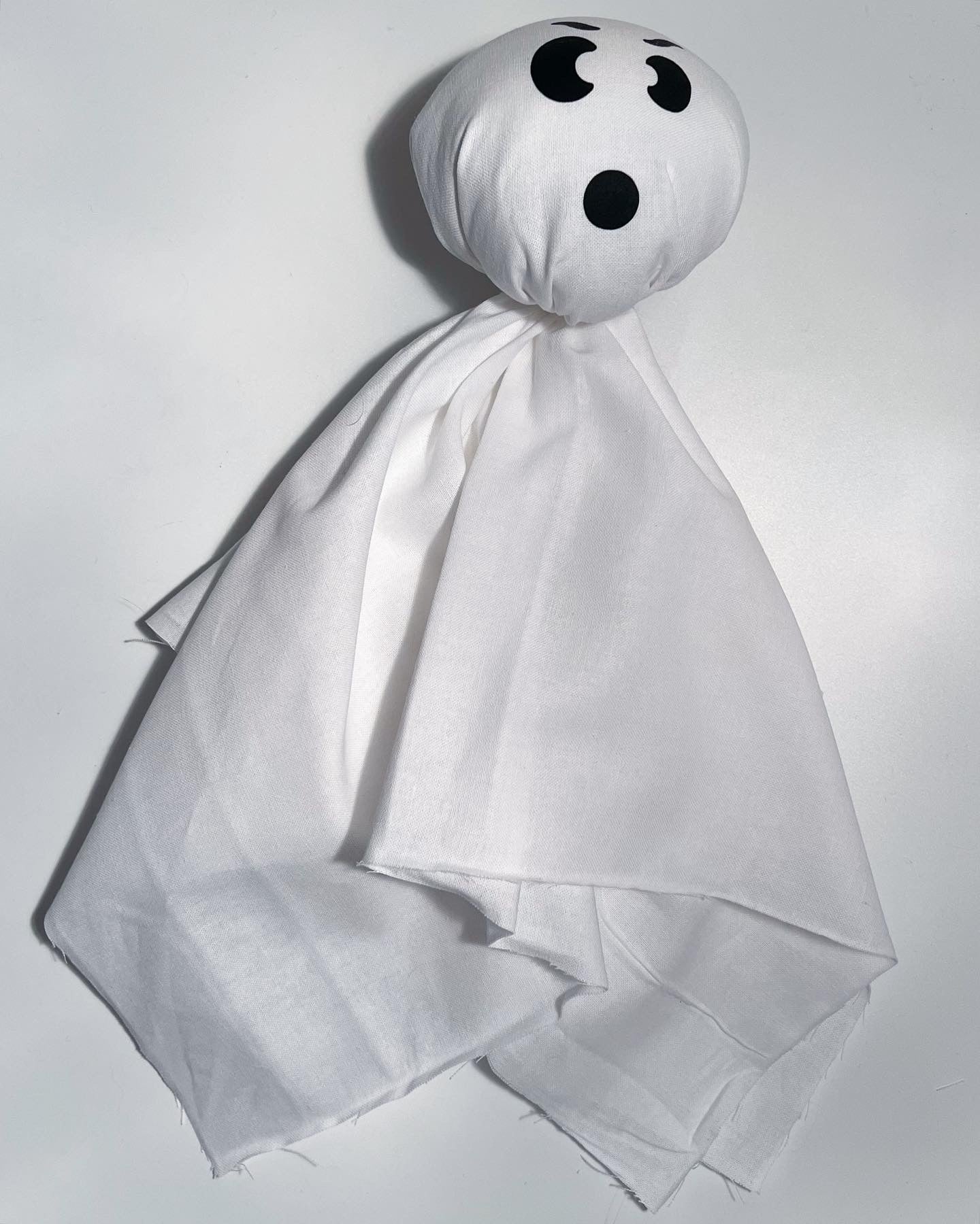 Hanging ghosts