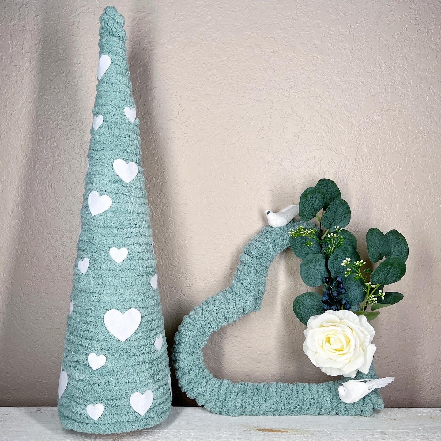 Fluffy heart shaped Valentine’s Day decor